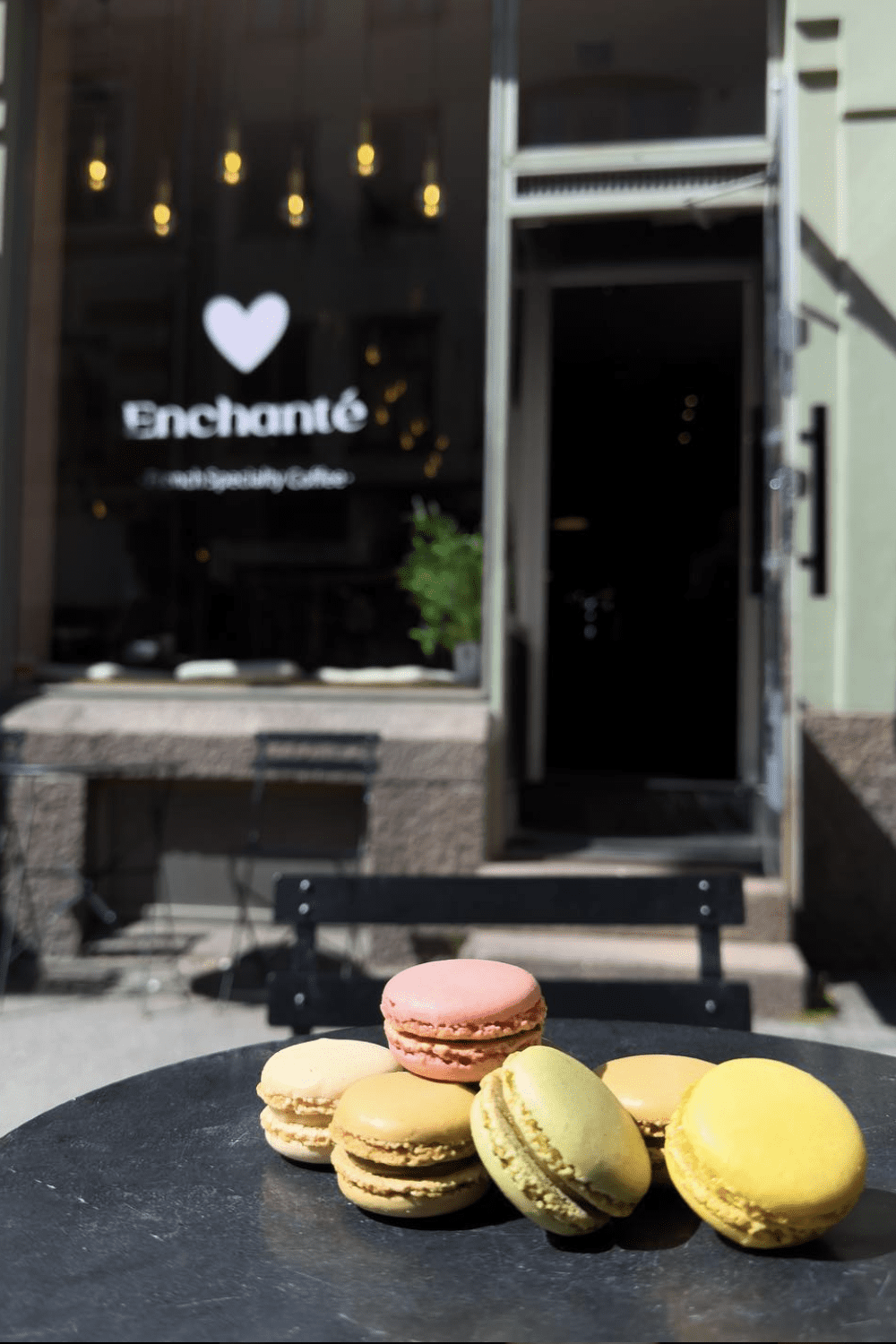 Enchanté café